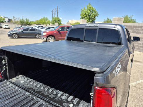 Used 2020 Toyota Tacoma SR w/ SR Convenience Package RWD image 20