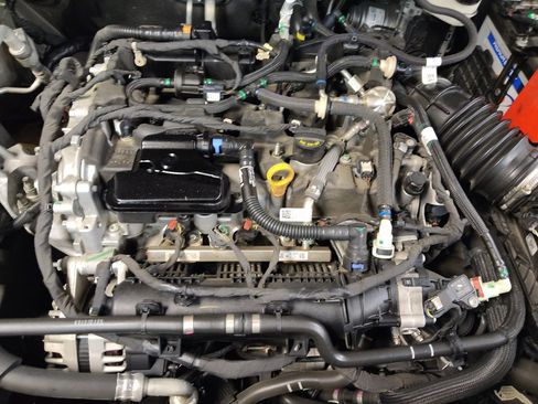 Used 2020 Ford Escape SE FWD image 30