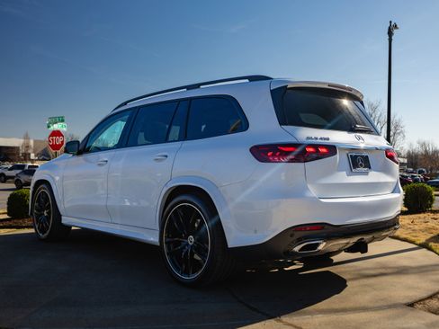 New 2026 Mercedes-Benz GLS 450 4MATIC image 10