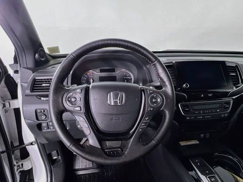 Used 2023 Honda Ridgeline Black Edition image 13