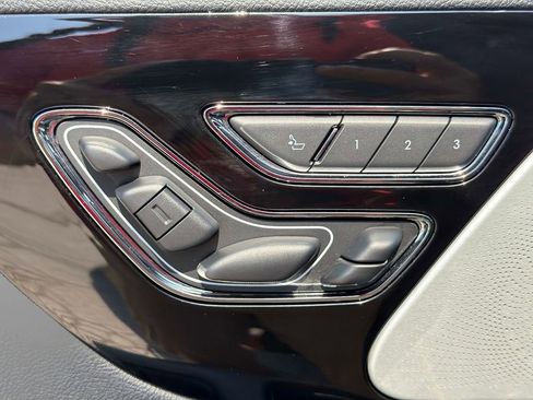 Used 2025 Lincoln Aviator Black Label AWD/4WD image 21