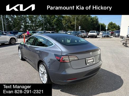 Used 2020 Tesla Model 3 Standard Range RWD image 7