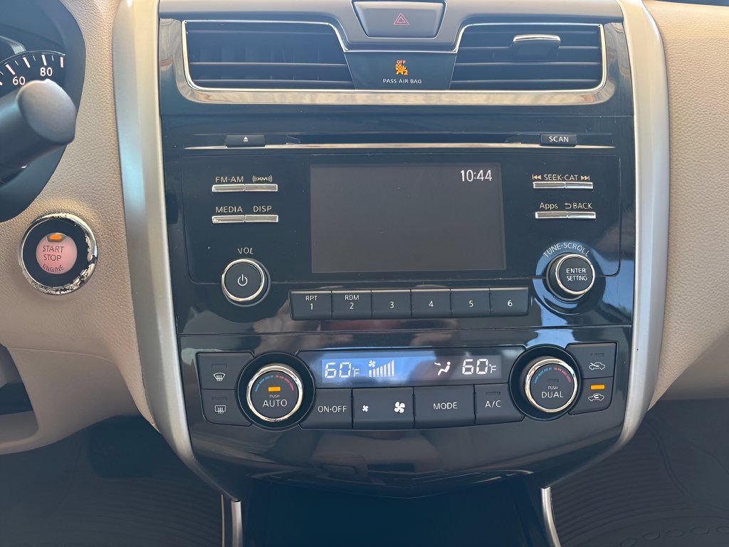 Used 2014 Nissan Altima 2.5 SV FWD image 31