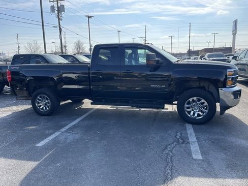 Used 2016 Chevrolet Silverado 3500 LT w/ LT Convenience Package image 9