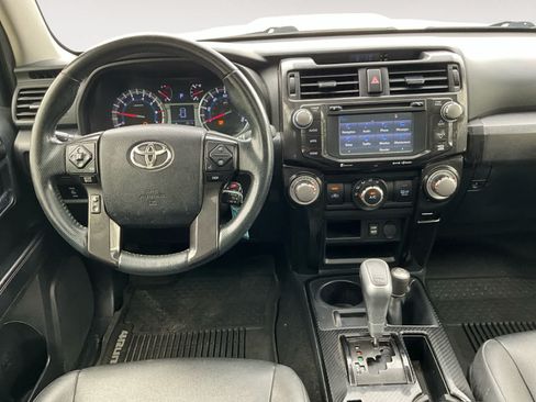 Used 2019 Toyota 4Runner TRD Off-Road Premium AWD/4WD image 10