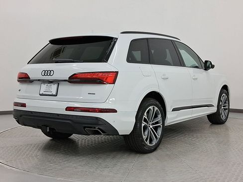 Used 2026 Audi Q7 3.0T Premium w/ Convenience Plus Package AWD/4WD image 9