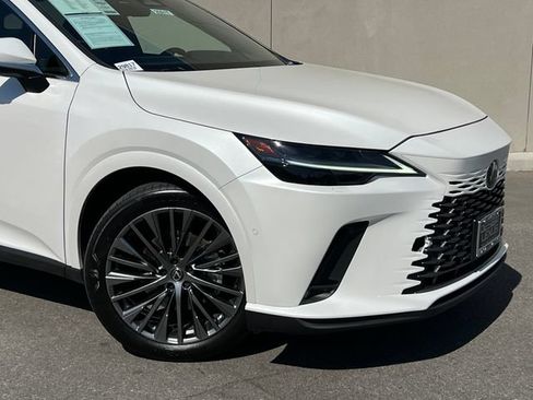 Used 2025 Lexus RX 450h AWD w/ Convenience Package image 2