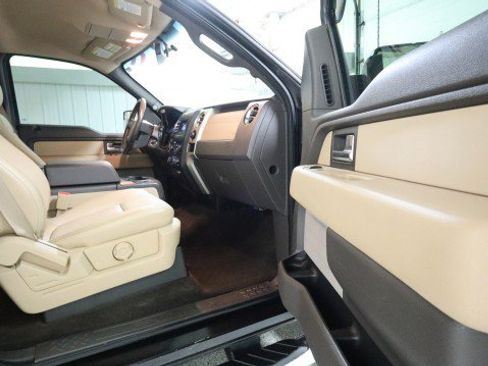 Used 2014 Ford F150 XLT w/ Equipment Group 302A Luxury AWD/4WD image 10