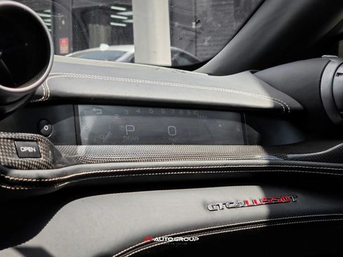 Used 2018 Ferrari GTC4Lusso T RWD image 31