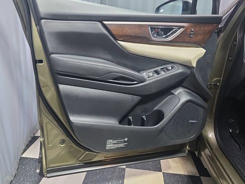 Used 2022 Subaru Ascent Touring w/ Popular Package #2A AWD/4WD image 17