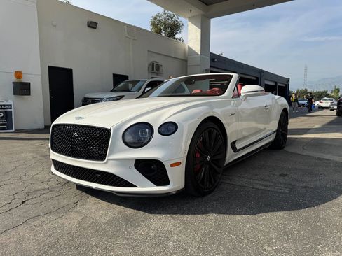 Used 2022 Bentley Continental GT Speed image 3