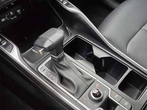 New 2025 Kia Sorento S image 17