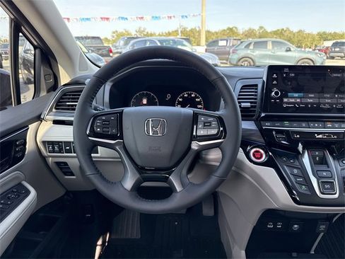 New 2026 Honda Odyssey Elite image 17