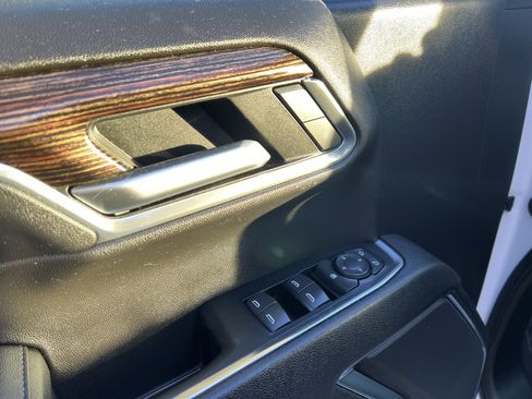 Used 2023 GMC Sierra 1500 Elevation image 19