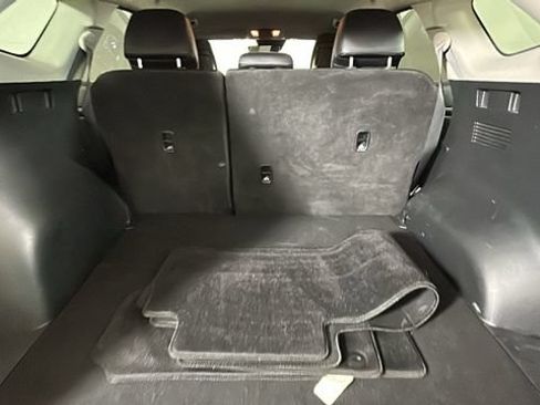 Used 2023 Kia Sportage EX FWD image 28
