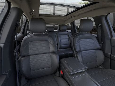 New 2026 Lincoln Nautilus Reserve AWD/4WD image 10