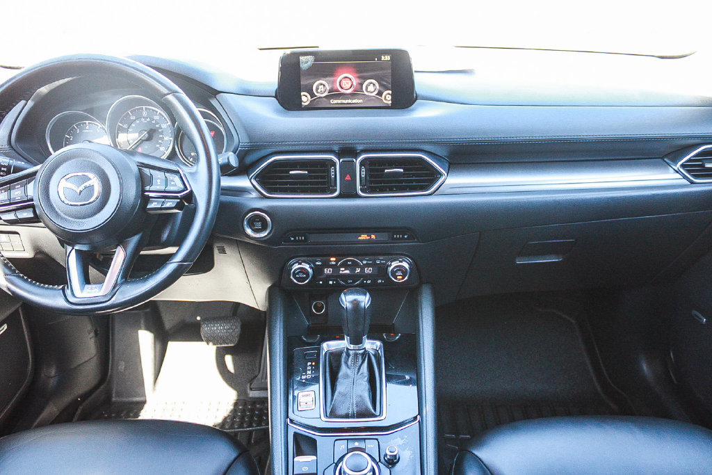 Used 2018 MAZDA CX-5 Touring w/ Preferred Equipment Package FWD image 12