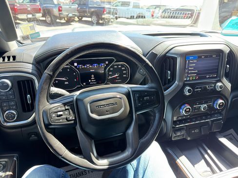 Used 2021 GMC Sierra 3500 Denali w/ Denali Ultimate Package image 22