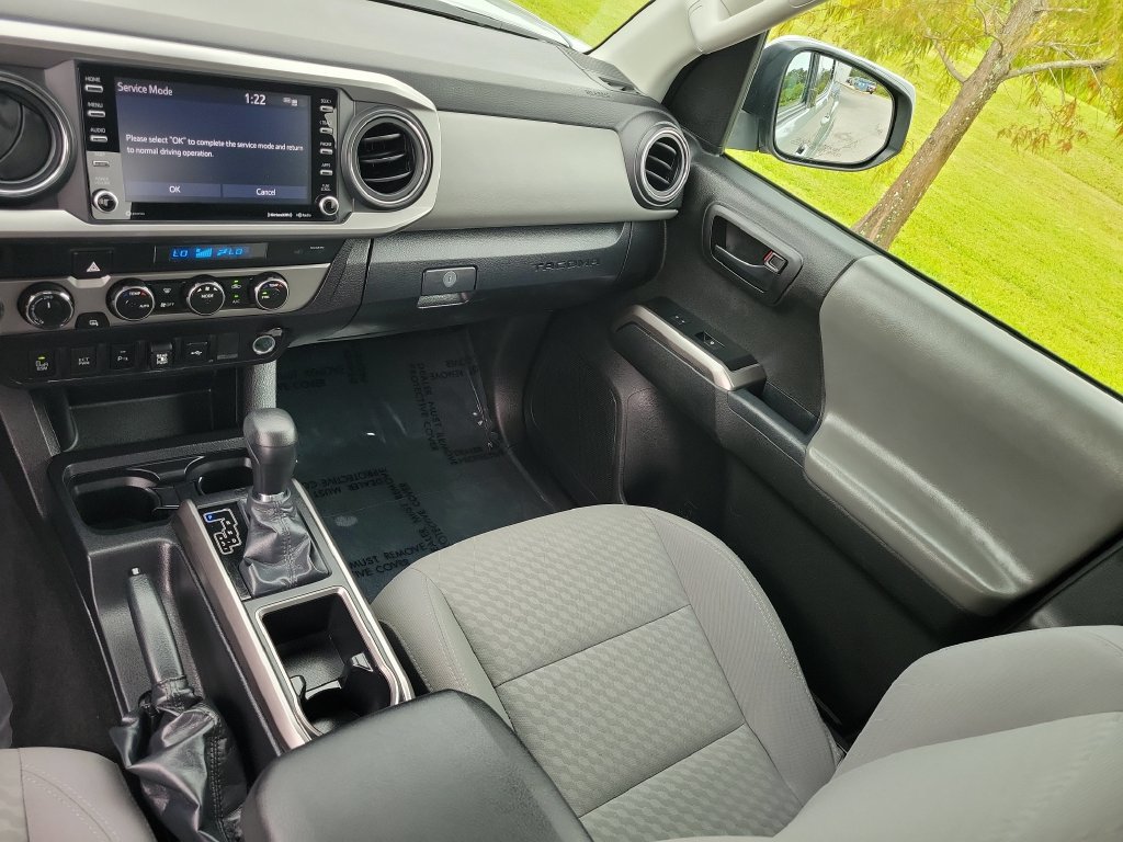 Used 2023 Toyota Tacoma SR5 AWD/4WD image 28