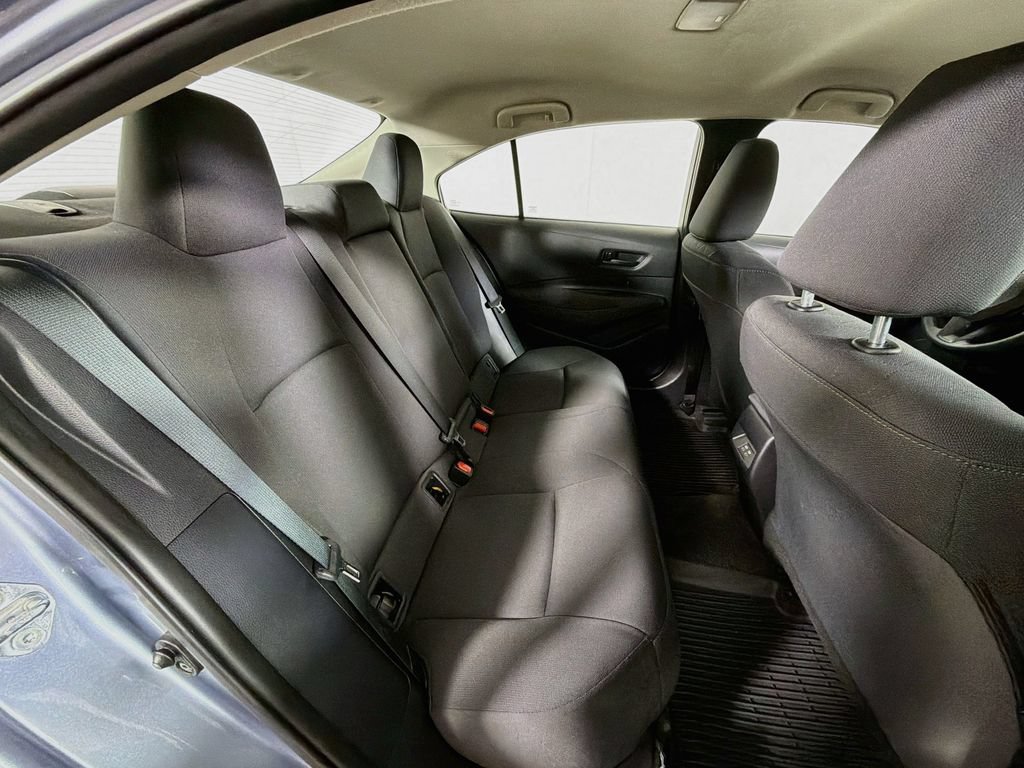 Used 2025 Toyota Corolla LE FWD image 22