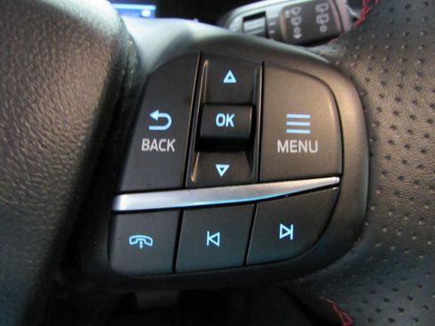 Certified 2025 Ford Escape ST-Line Select AWD/4WD image 25