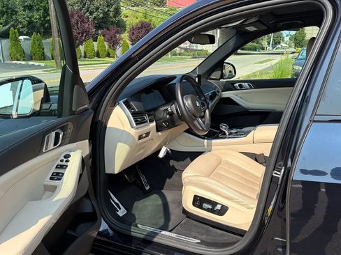 Used 2021 BMW X5 M50i w/ Executive Package AWD/4WD image 23