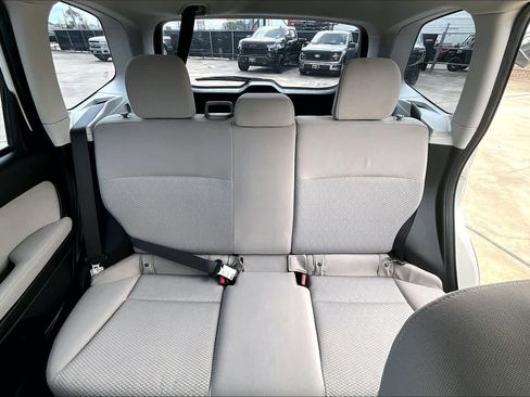 Used 2015 Subaru Forester 2.5i w/ Alloy Wheel Package image 21