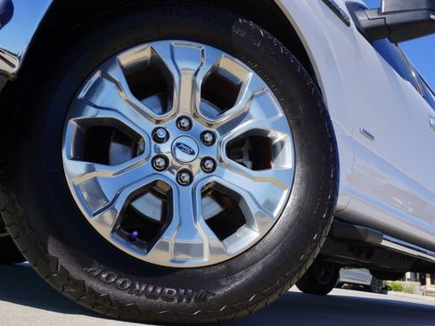 Used 2015 Ford F150 XLT w/ Equipment Group 302A Luxury image 11