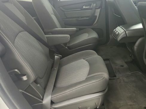 Certified 2017 Chevrolet Traverse LT w/ Style and Technology Package image 32
