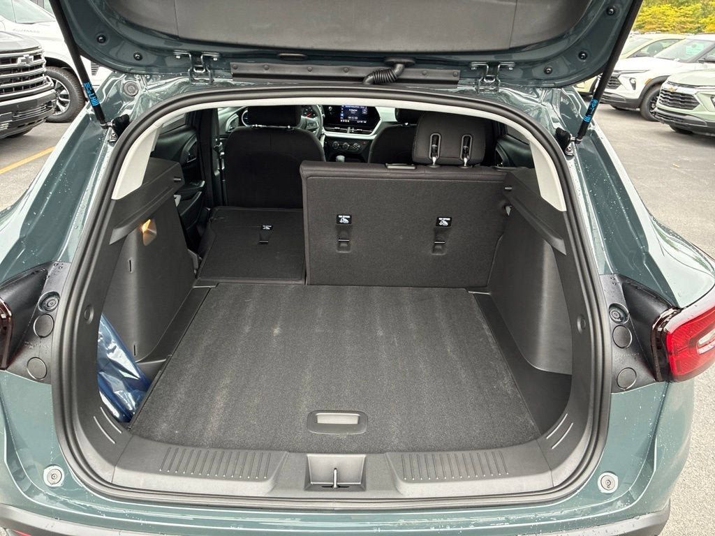 New 2026 Chevrolet Trax LS FWD image 25