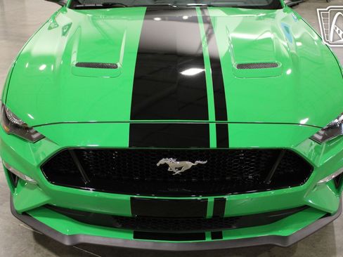 Used 2019 Ford Mustang GT RWD image 31