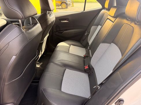 Used 2021 Toyota Corolla XSE FWD image 18