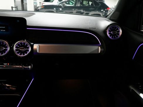 Used 2023 Mercedes-Benz EQB 300 4MATIC w/ Exclusive Package image 23