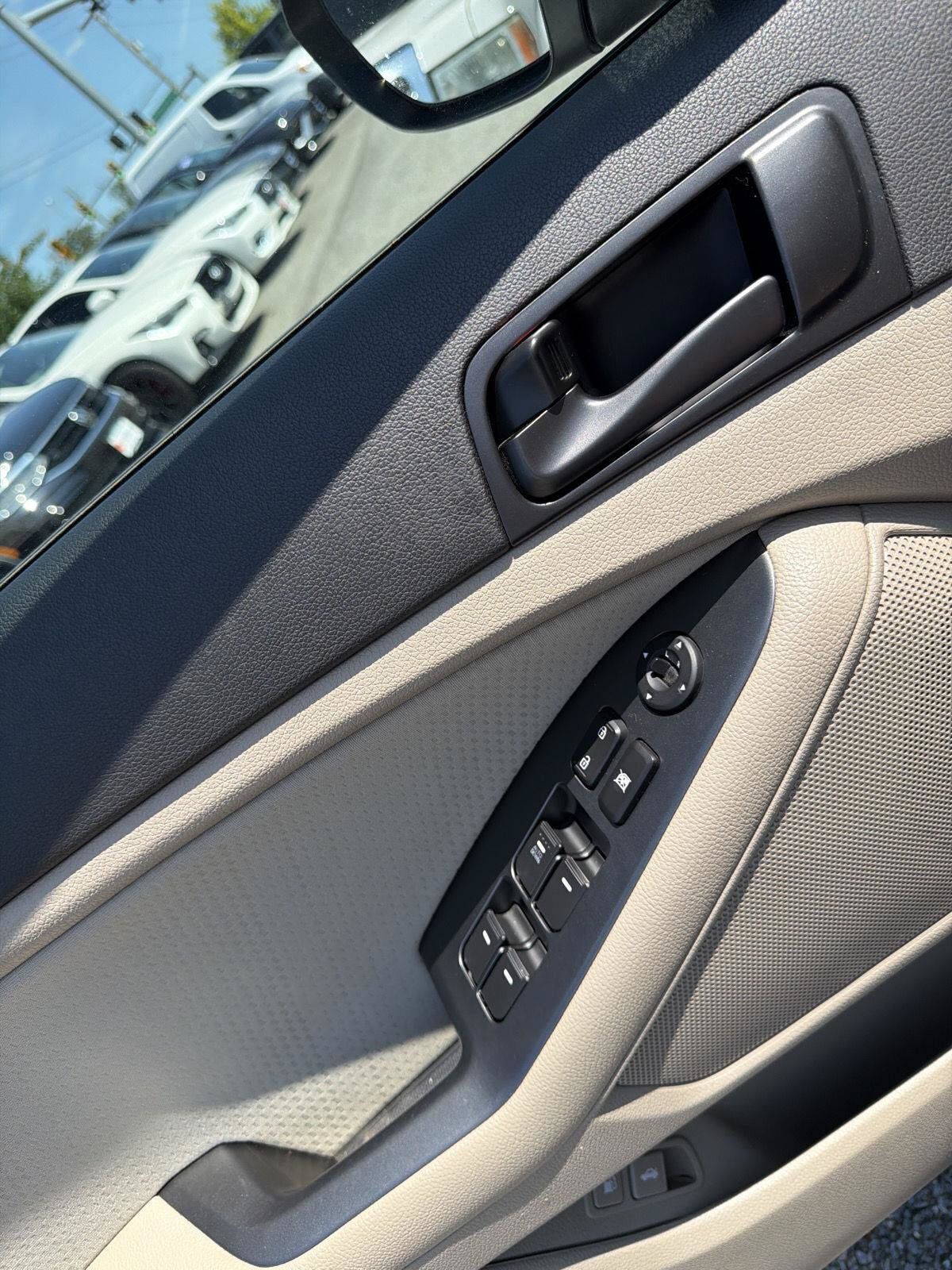 Used 2014 Kia Optima LX FWD image 46