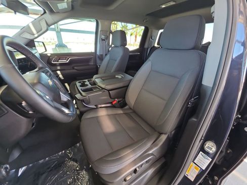 Used 2024 Chevrolet Silverado 1500 LT image 20