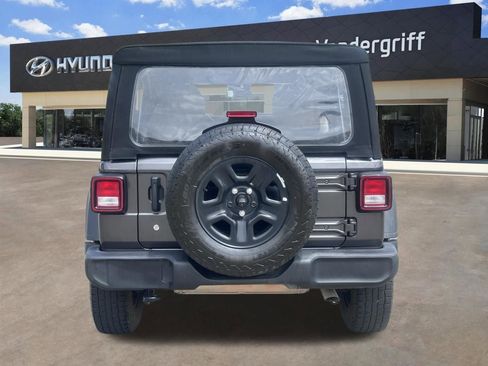 Used 2024 Jeep Wrangler Sport image 11