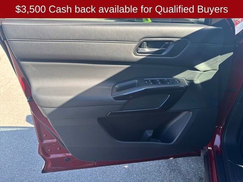 New 2026 Nissan Pathfinder SV image 11