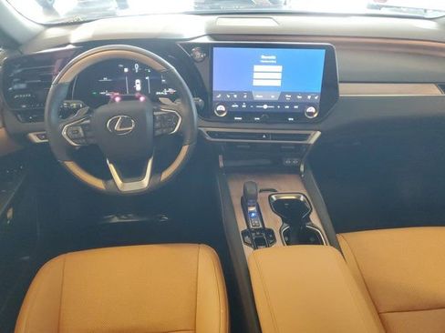 Used 2025 Lexus RX 350 Premium w/ Convenience Package FWD image 14
