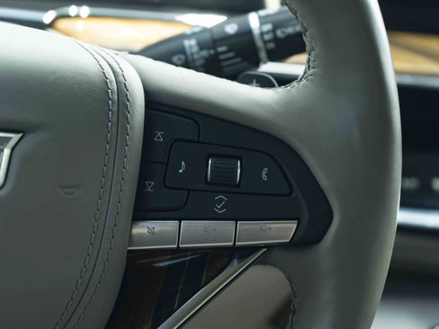 Used 2024 Cadillac Escalade Premium Luxury Platinum w/ LPO, Floor Liner Package AWD/4WD image 24