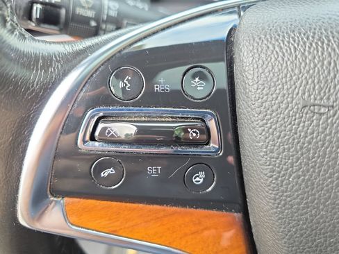 Certified 2016 Cadillac Escalade Luxury AWD/4WD image 19