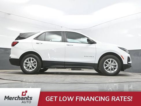 Used 2022 Chevrolet Equinox LS AWD/4WD image 42