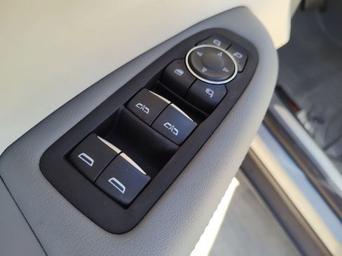 Used 2024 Cadillac XT5 Premium Luxury w/ Technology Package image 16