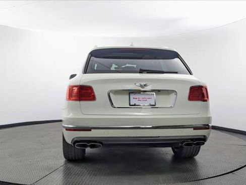 Used 2019 Bentley Bentayga AWD/4WD image 7
