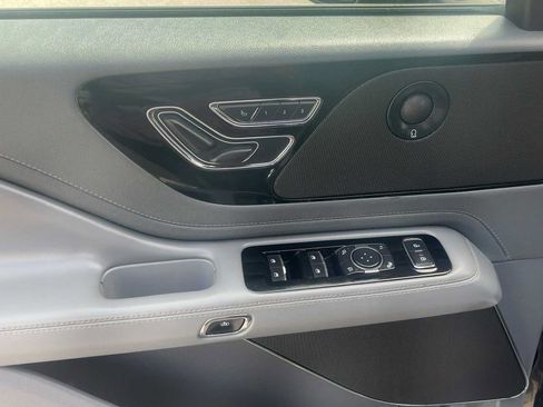 Used 2020 Lincoln Aviator Reserve AWD/4WD image 31