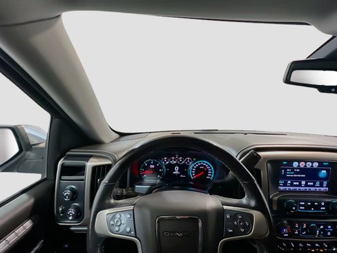 Used 2018 GMC Sierra 1500 Denali image 7
