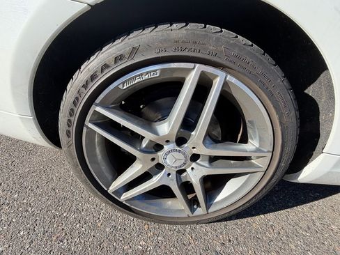 Used 2015 Mercedes-Benz E 400 4MATIC Coupe image 35