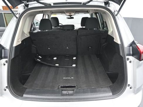 Used 2024 Nissan Rogue S AWD/4WD image 10