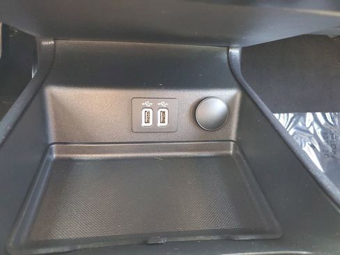 Used 2020 Ford Fusion SE image 23