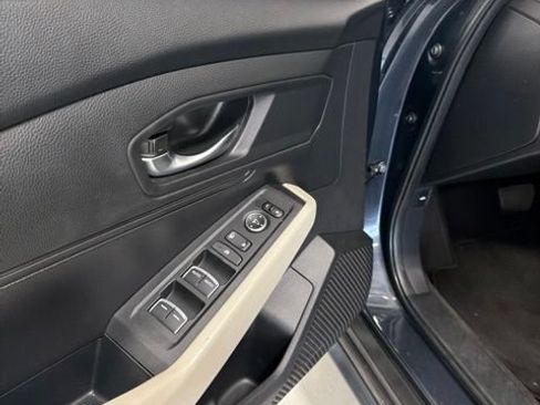 Used 2023 Honda Accord LX image 10
