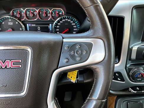 Used 2018 GMC Sierra 1500 SLT AWD/4WD image 13